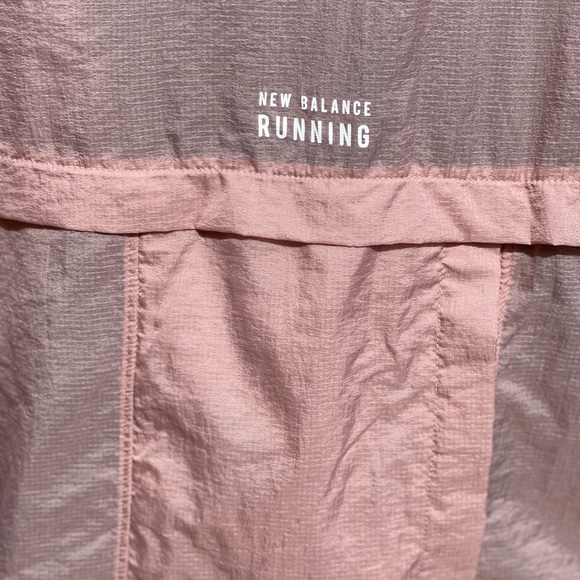 NEW BALANCE NYC MARATHON PACKABLE JACKET LARGE WJ03237M PINK - Picture 6 of 8